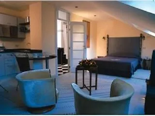 Hotel Antigone