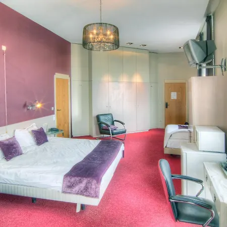 Hotel Antigone 3*